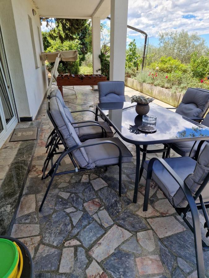 Garden Apartment Secovlje Bagian luar foto
